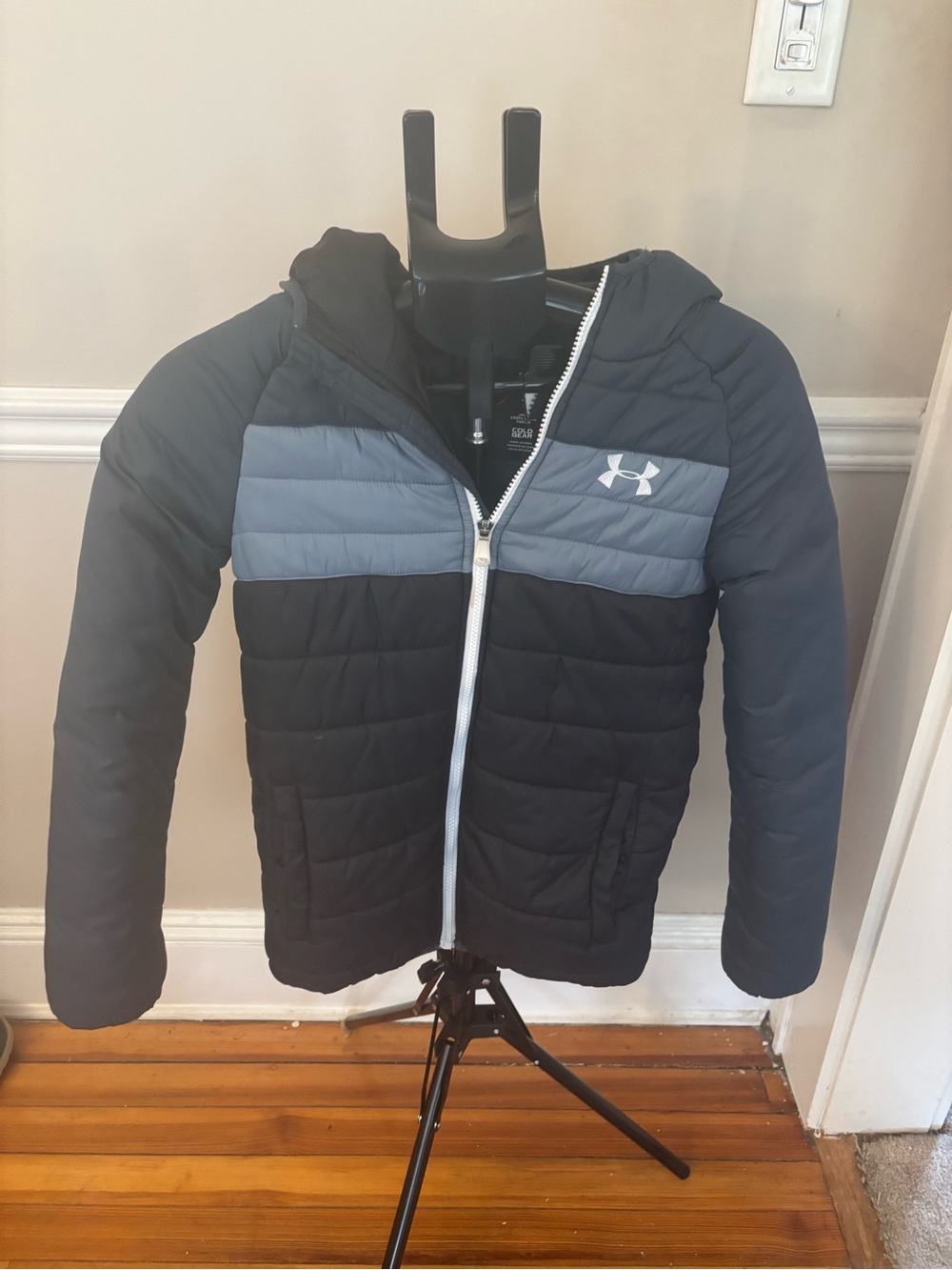 Under Armour Boy’s  two toned blue  Insulated Hooded Jacket